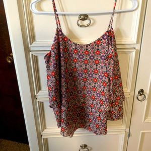 Women’s Flower power cropped tank top perfect for summer!